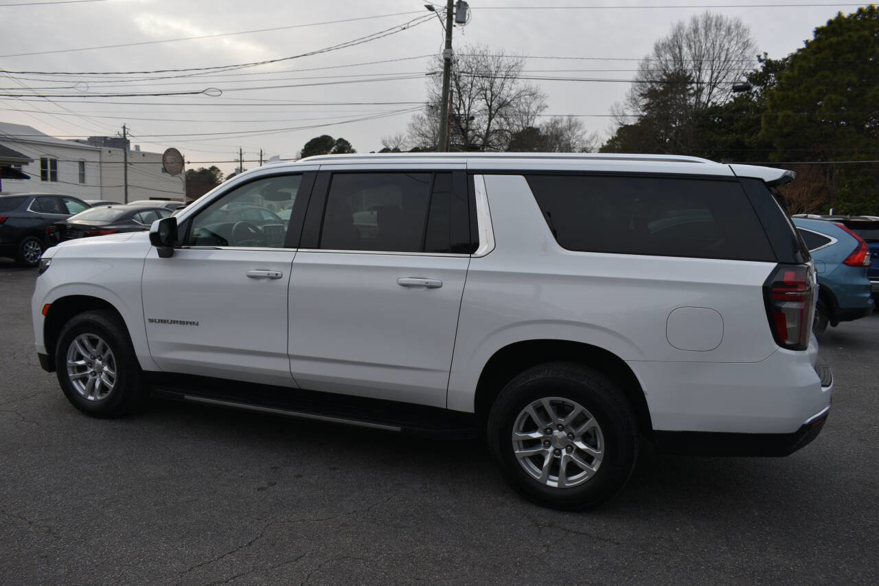 Used 2021 Chevrolet Suburban LT image 41