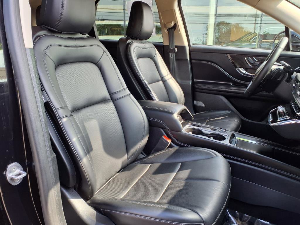 Certified 2023 Lincoln Corsair AWD w/ Equipment Group 101A image 11