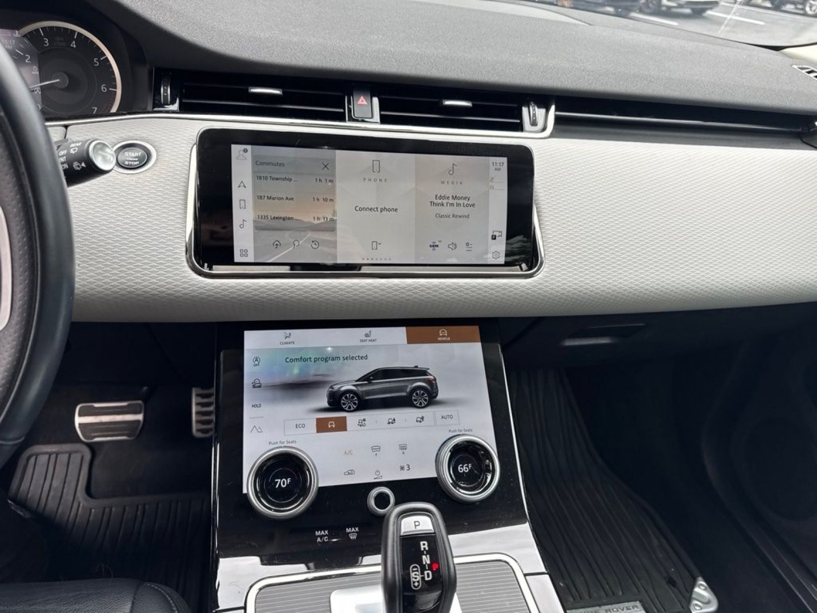 Used 2023 Land Rover Range Rover Evoque R-Dynamic S AWD/4WD image 16