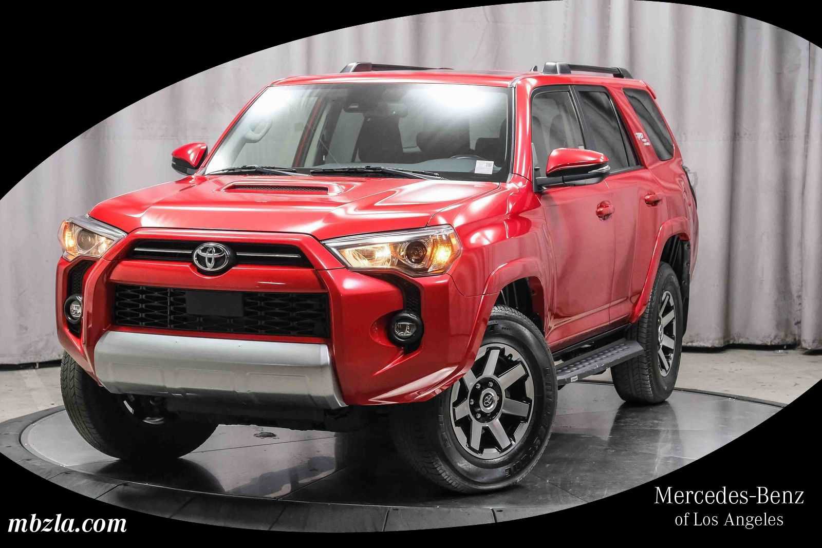 Used 2023 Toyota 4Runner TRD Off-Road Premium w/ Moonroof Package AWD/4WD image 1