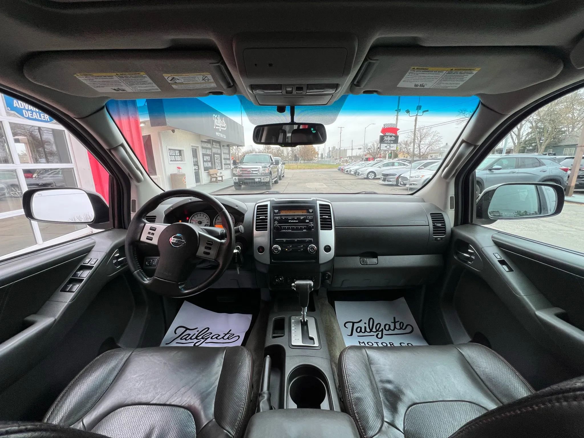 Used 2012 Nissan Frontier PRO-4X w/ Pro-4x Luxury Pkg image 17