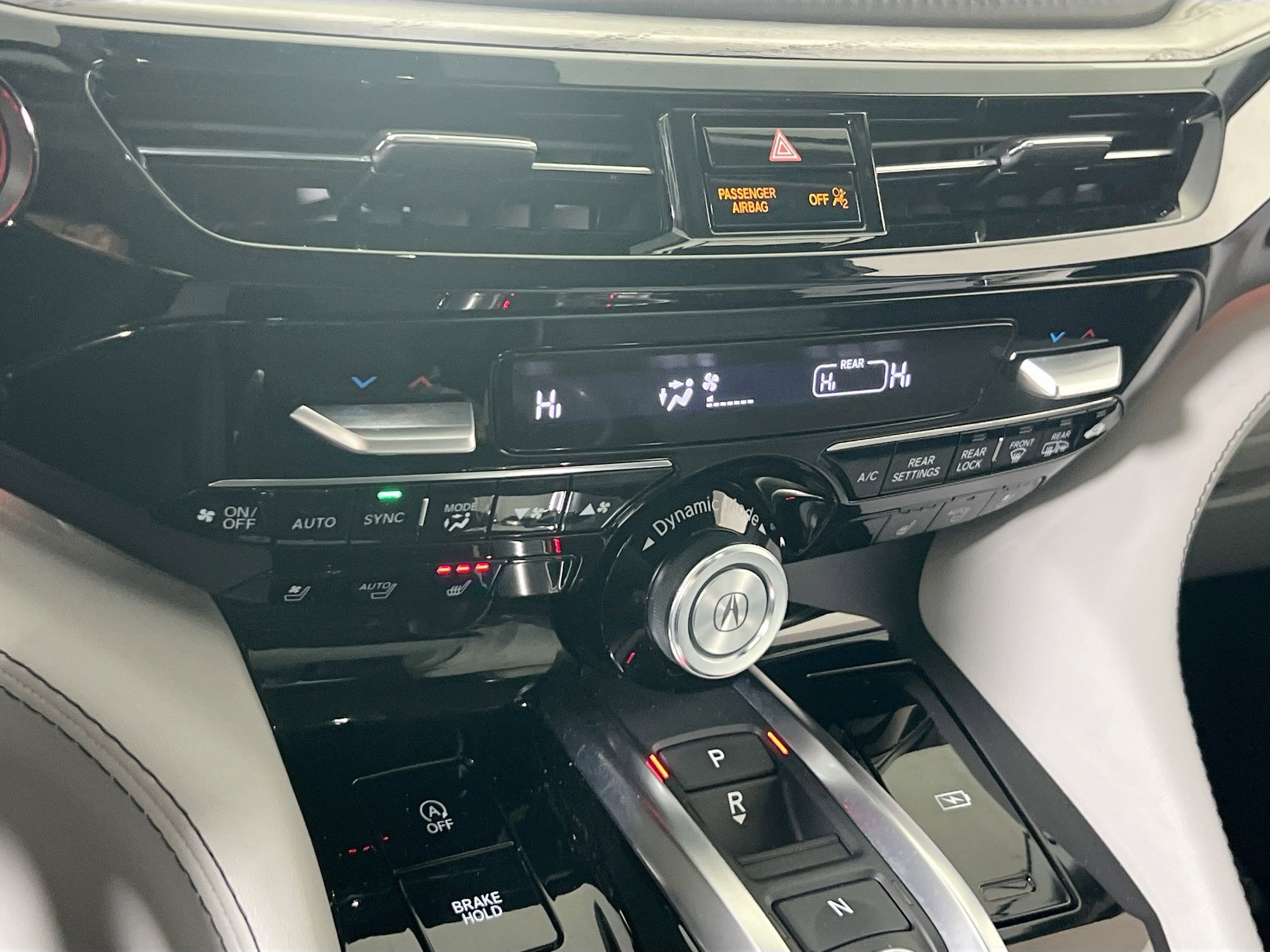 Used 2022 Acura MDX SH-AWD w/ Advance Package image 16