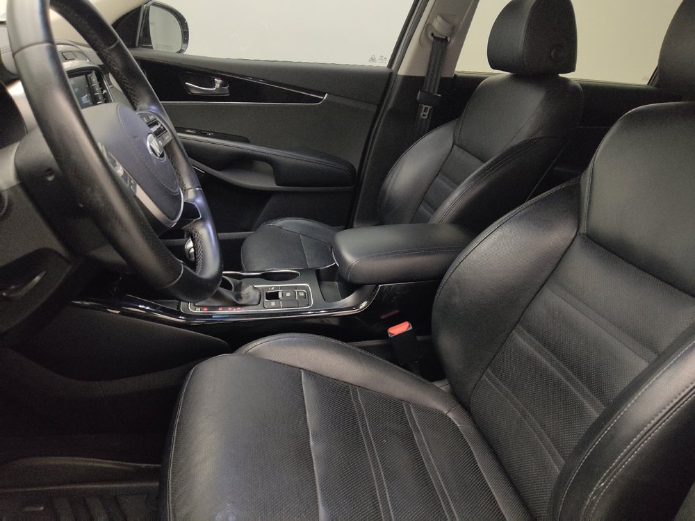 Used 2019 Kia Sorento SX FWD image 17