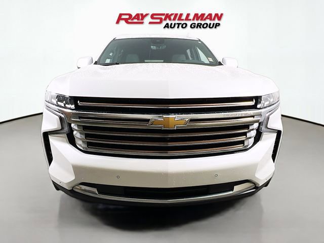 Used 2023 Chevrolet Suburban High Country image 2