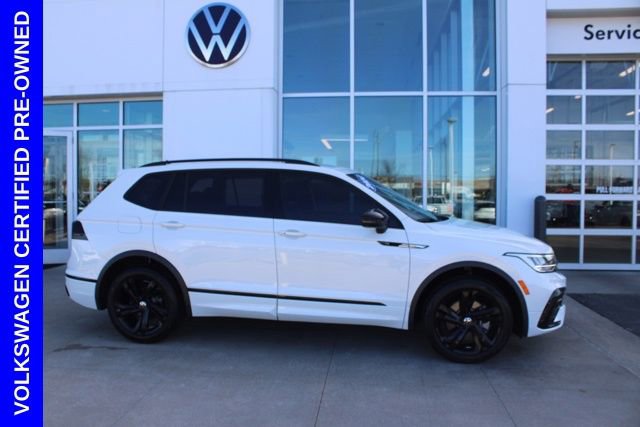 Used 2024 Volkswagen Tiguan SE R-Line image 5