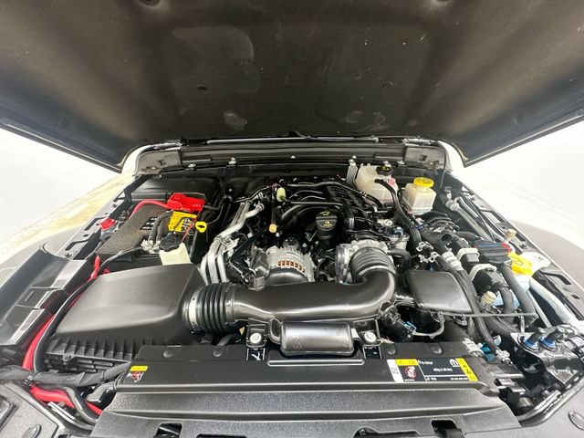 Used 2022 Jeep Gladiator Overland AWD/4WD image 19