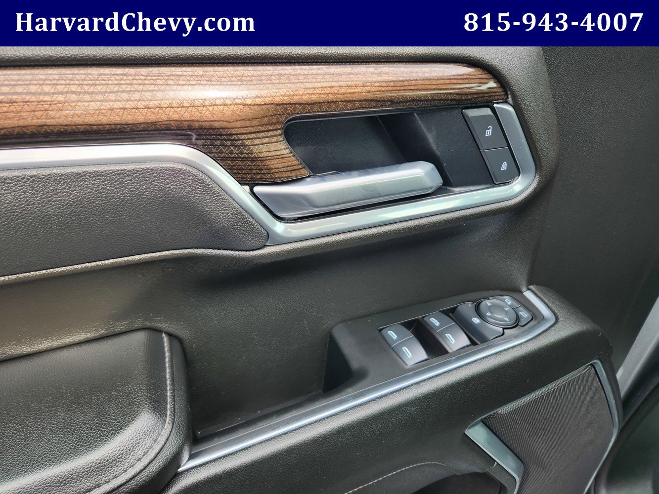 Used 2025 Chevrolet Silverado 1500 LT image 32