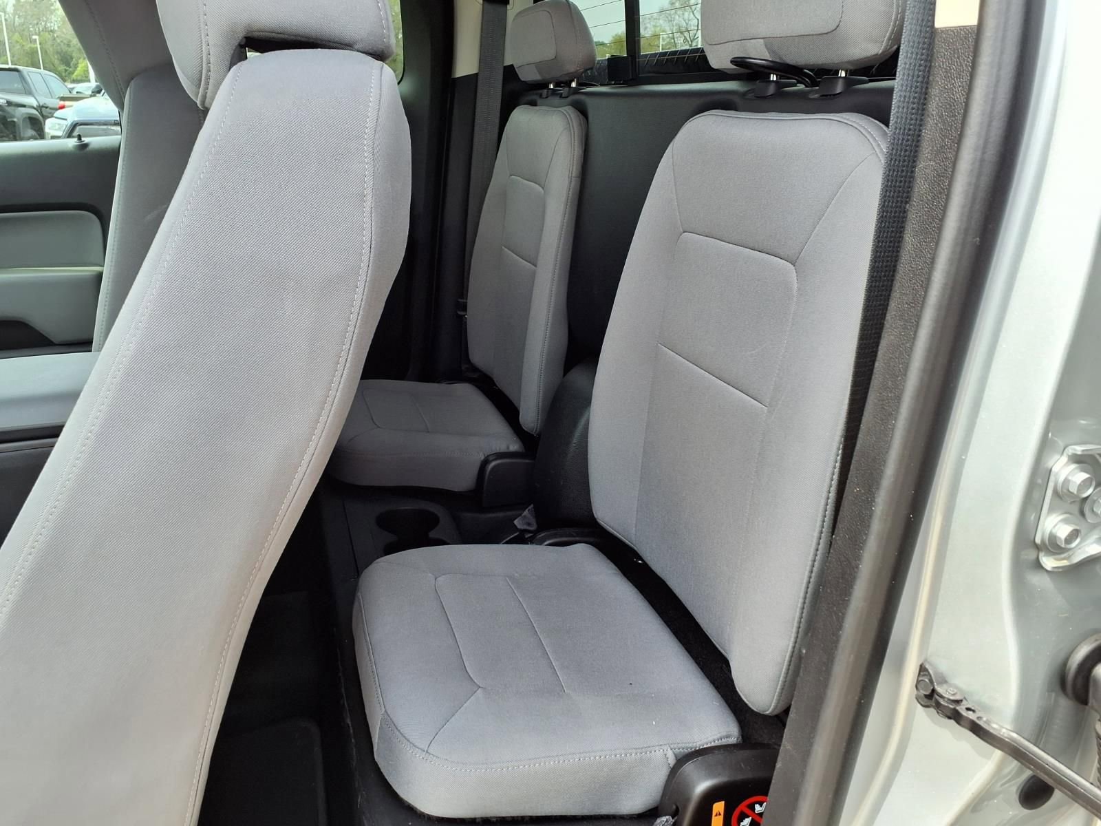 Used 2016 Chevrolet Colorado LT w/ LT Convenience Package image 18