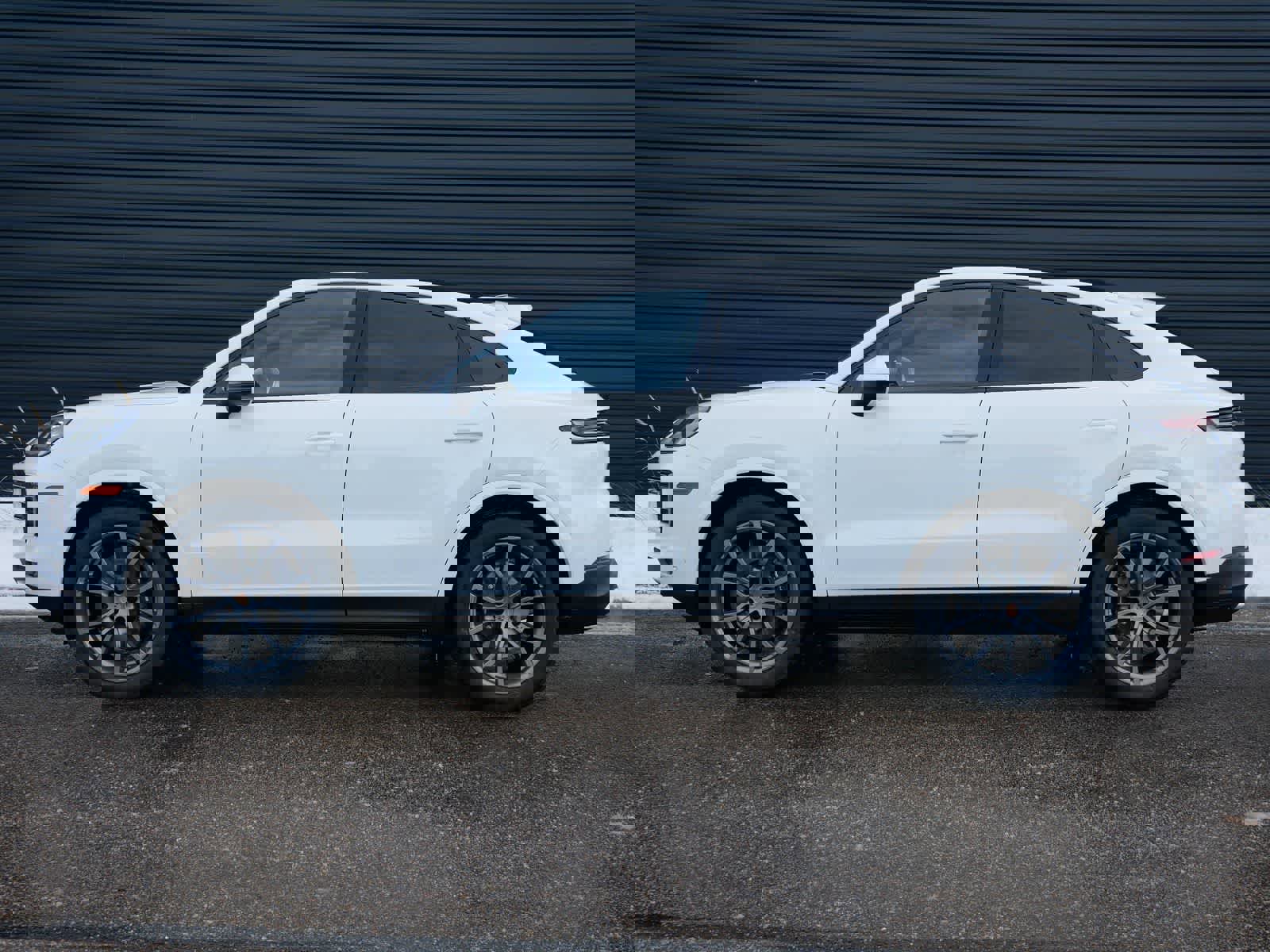 New 2026 Porsche Cayenne Coupe image 2