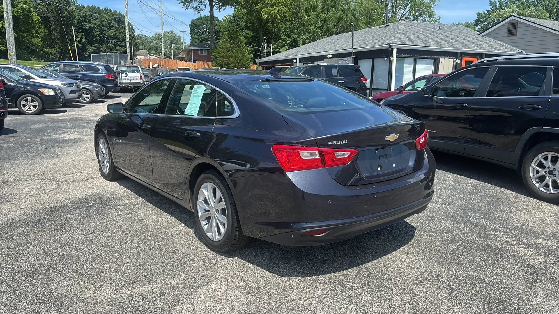 Used 2023 Chevrolet Malibu LT w/ Driver Confidence Package FWD image 3