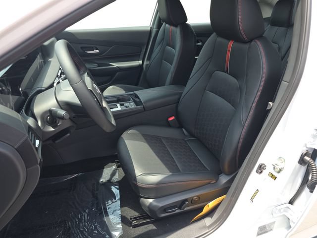New 2026 Nissan Sentra SR w/ SR Premium Package FWD image 12