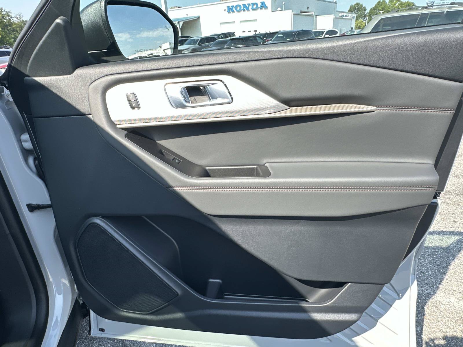New 2027 Ford Explorer Active w/ Active Comfort Package AWD/4WD image 35
