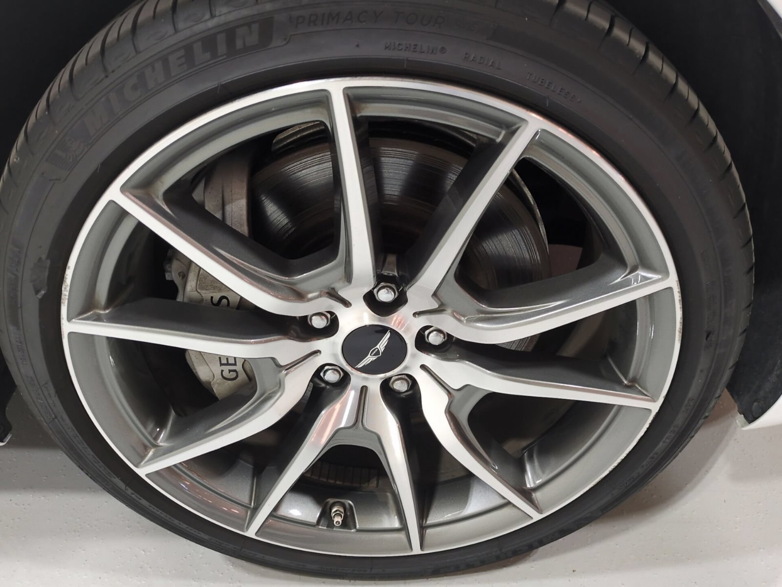 Used 2025 Genesis G70 2.5T AWD/4WD image 9