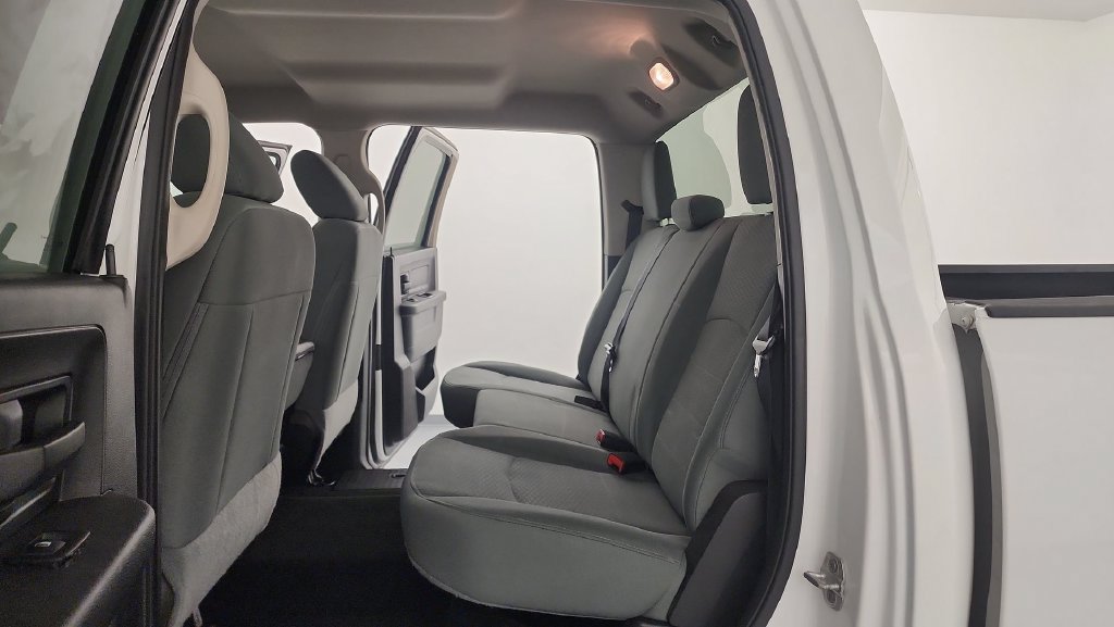 Used 2015 RAM 2500 Tradesman w/ Chrome Appearance Group AWD/4WD image 21