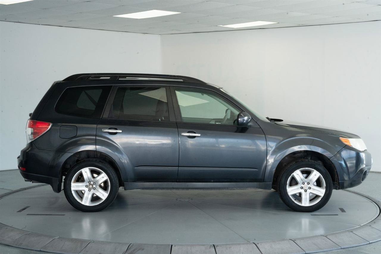 Used 2010 Subaru Forester 2.5X Limited AWD/4WD image 8