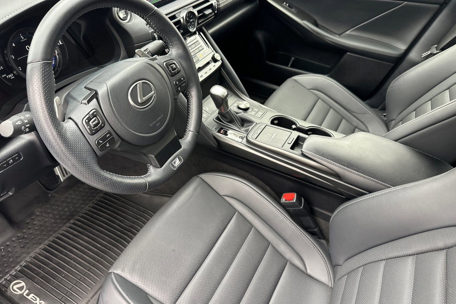 Certified 2024 Lexus IS 350 F Sport image 11