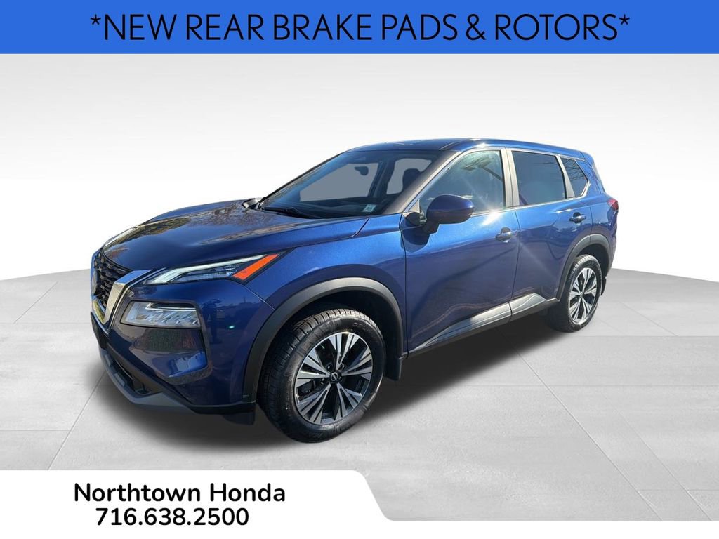 Used 2023 Nissan Rogue SV image 3