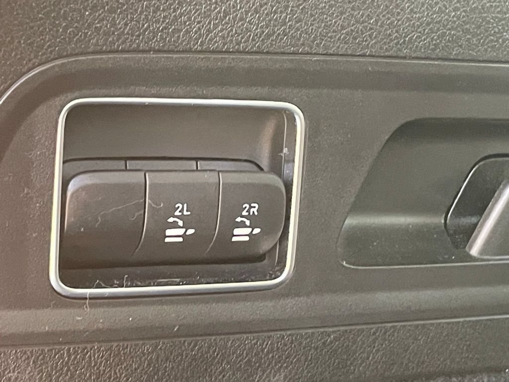 Used 2022 Mercedes-Benz GLS 450 4MATIC image 22
