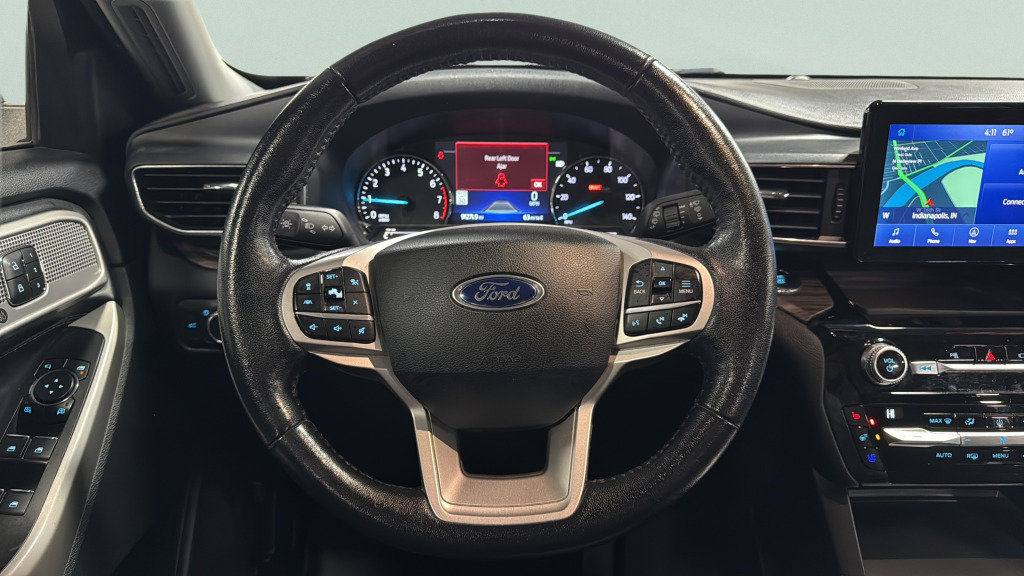 Used 2021 Ford Explorer Limited w/ Equipment Group 301A AWD/4WD image 24