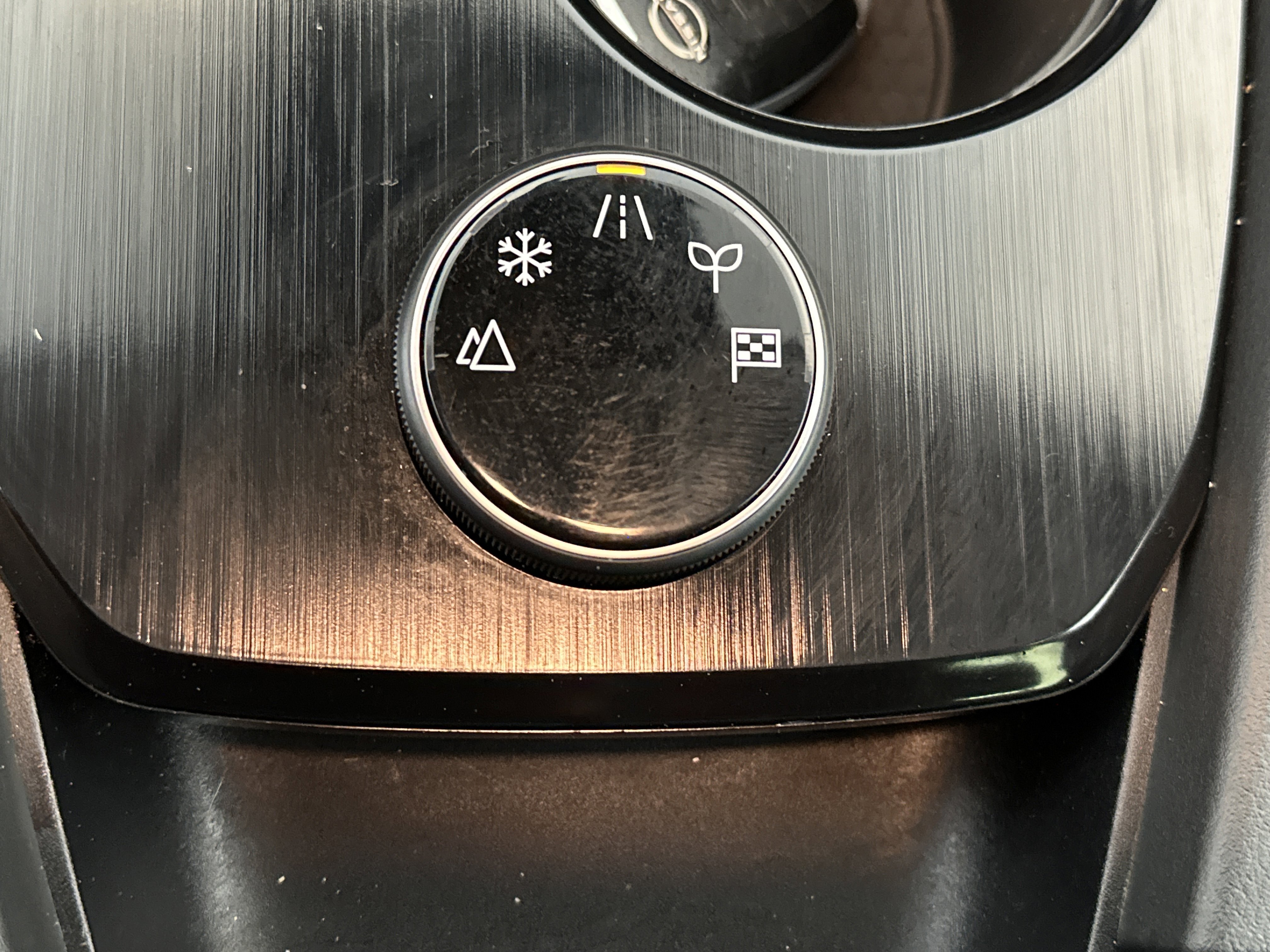 Certified 2025 Nissan Rogue SV w/ SV Premium Package image 26