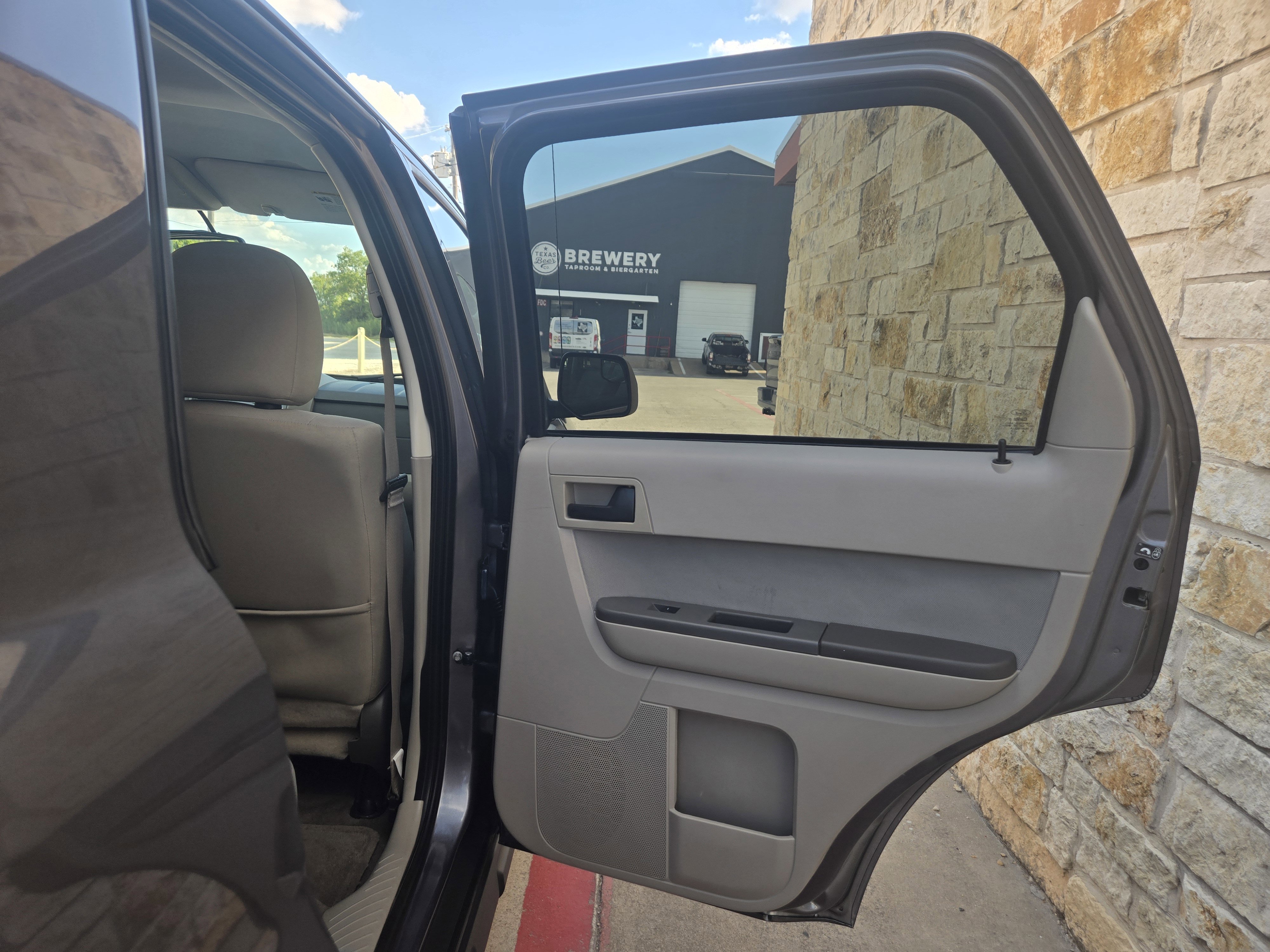 Used 2012 Ford Escape XLT image 10