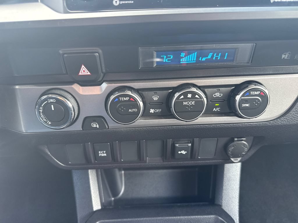 Used 2023 Toyota Tacoma SR AWD/4WD image 21
