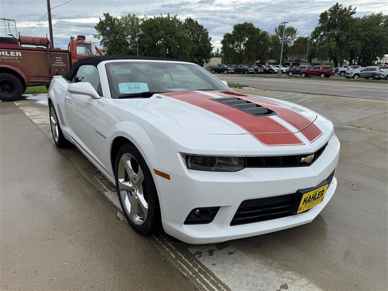 Used 2015 Chevrolet Camaro SS w/ RS Package RWD image 2
