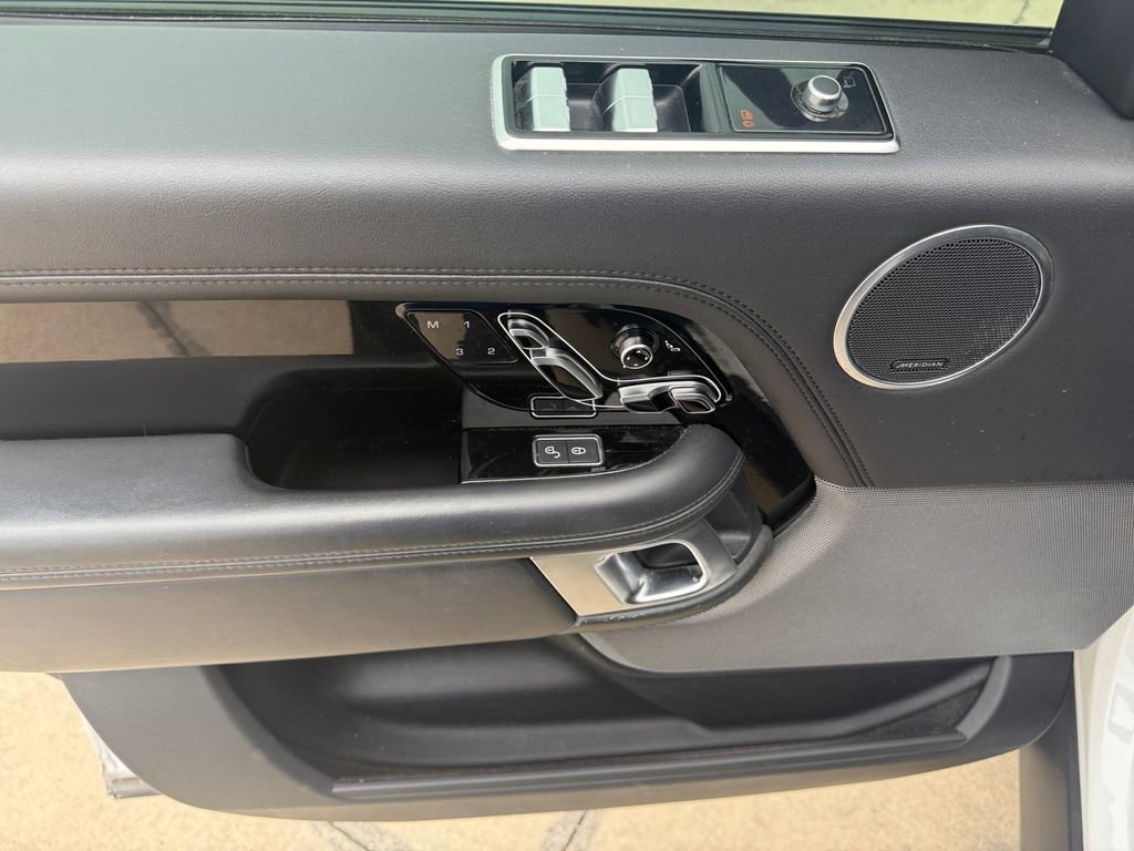 Used 2020 Land Rover Range Rover HSE AWD/4WD image 11
