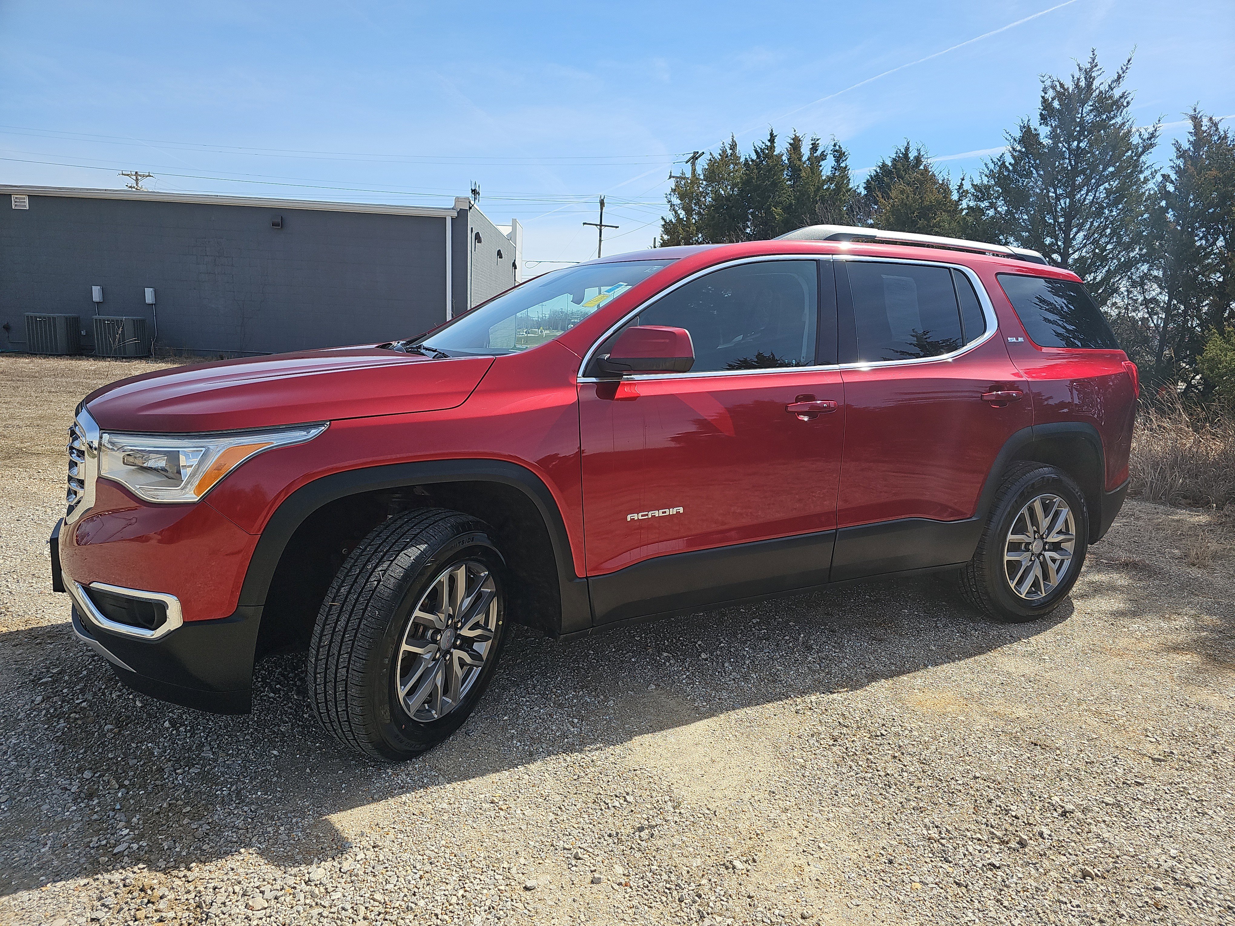 Used 2019 GMC Acadia SLE image 8
