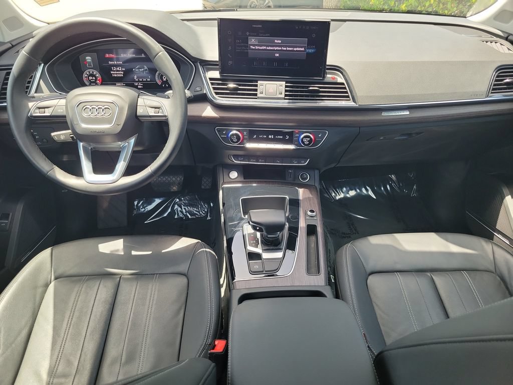 Used 2021 Audi Q5 2.0T Premium Plus AWD/4WD image 2