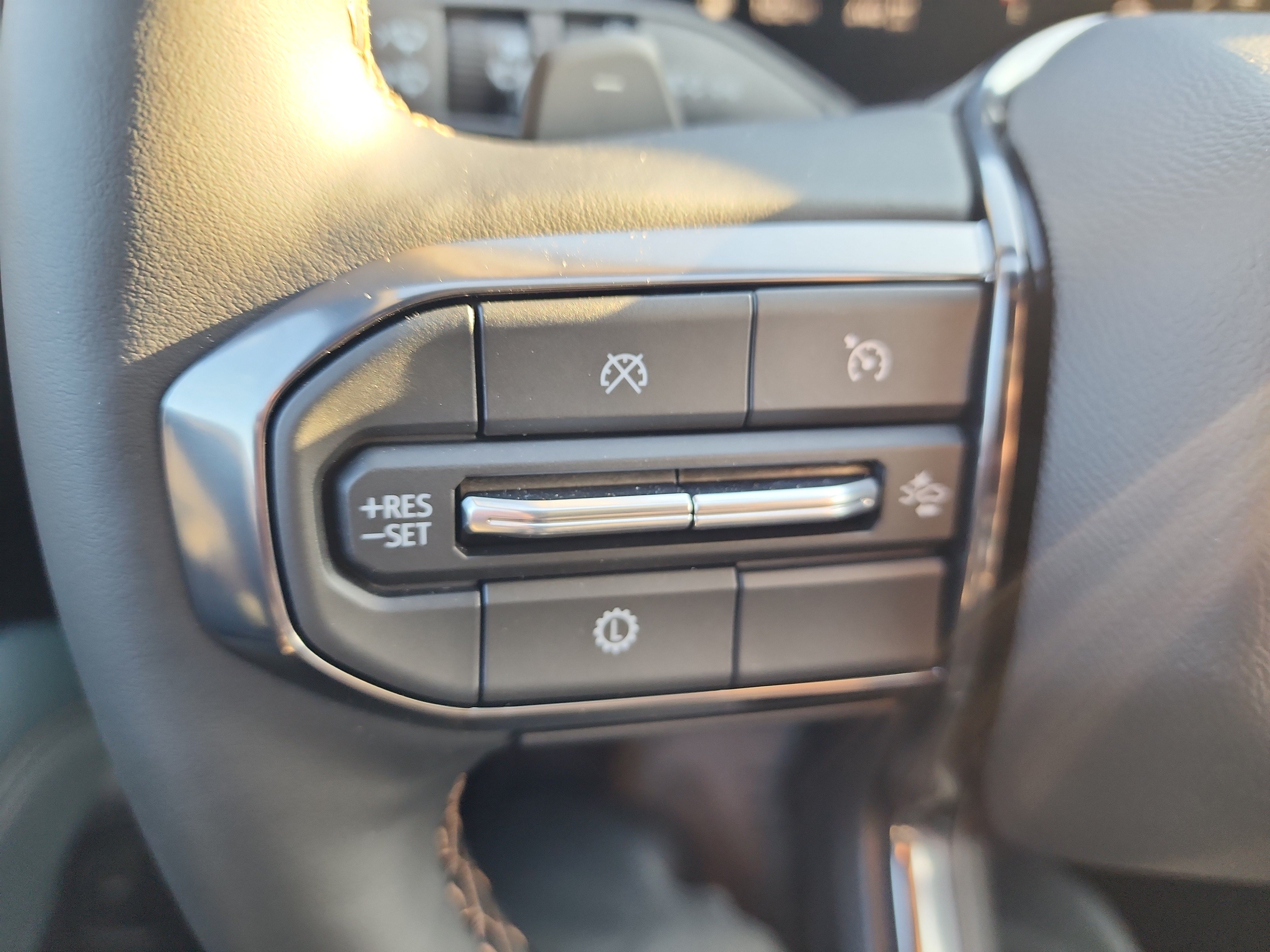 New 2026 GMC Terrain AT4 w/ Technology Package II AWD/4WD image 20
