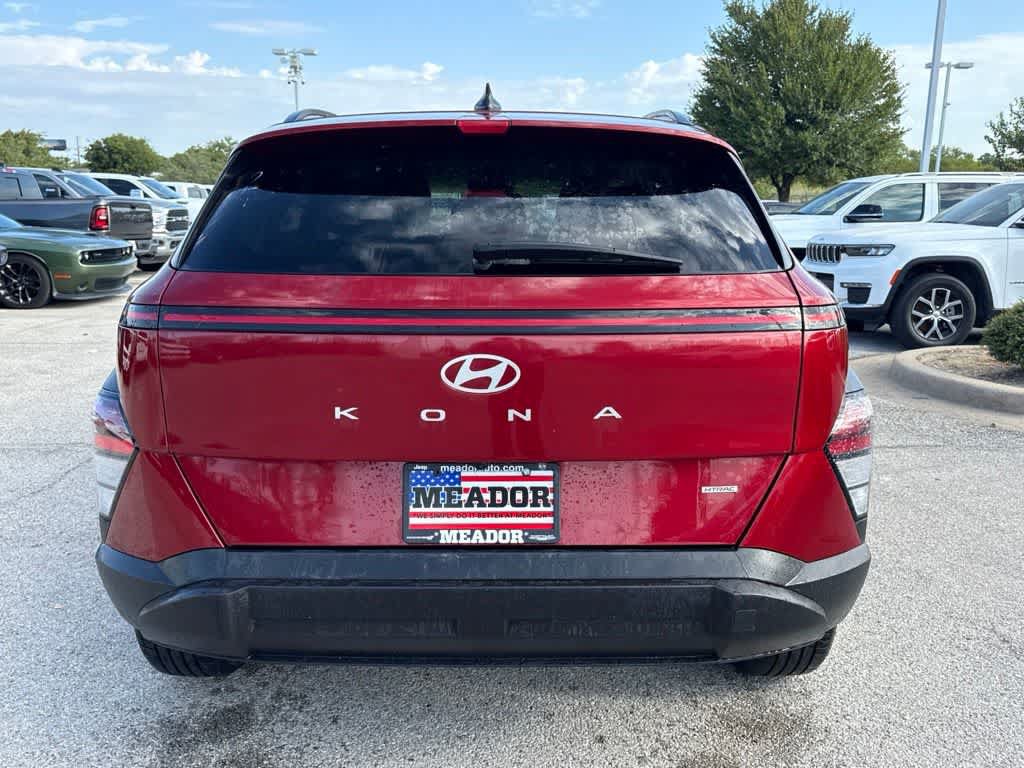 Used 2024 Hyundai Kona SEL AWD/4WD image 4