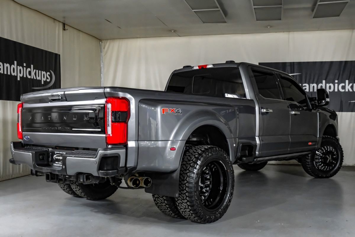 Used 2024 Ford F350 Platinum image 9