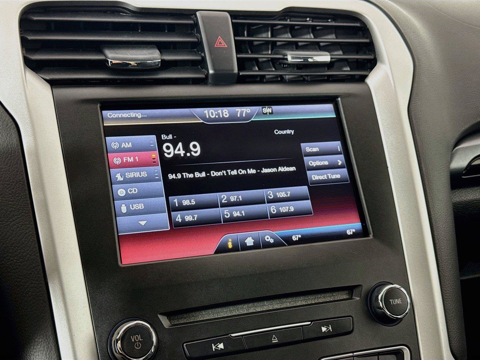 Used 2016 Ford Fusion SE FWD image 21