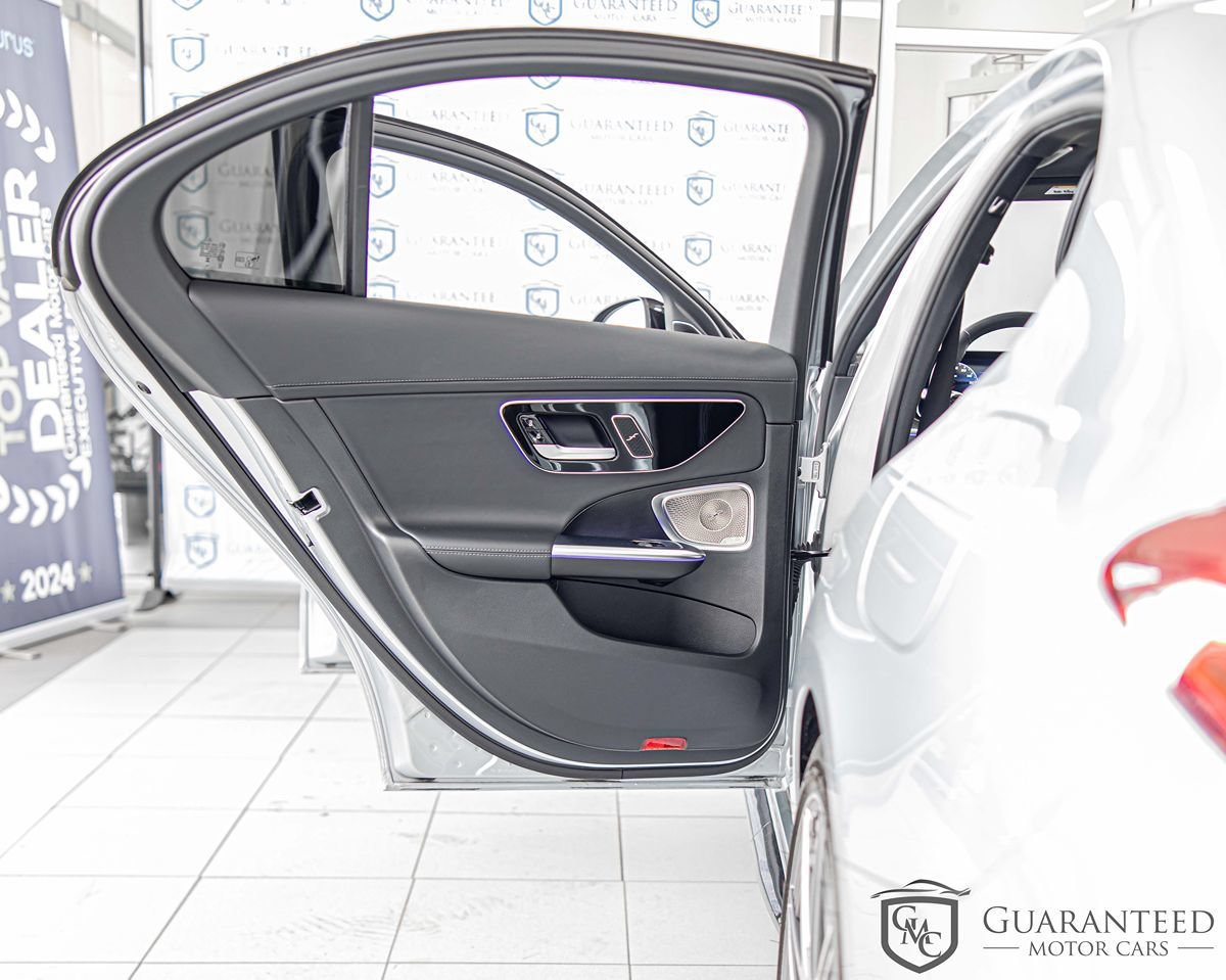 Used 2025 Mercedes-Benz C 36 AMG S image 32