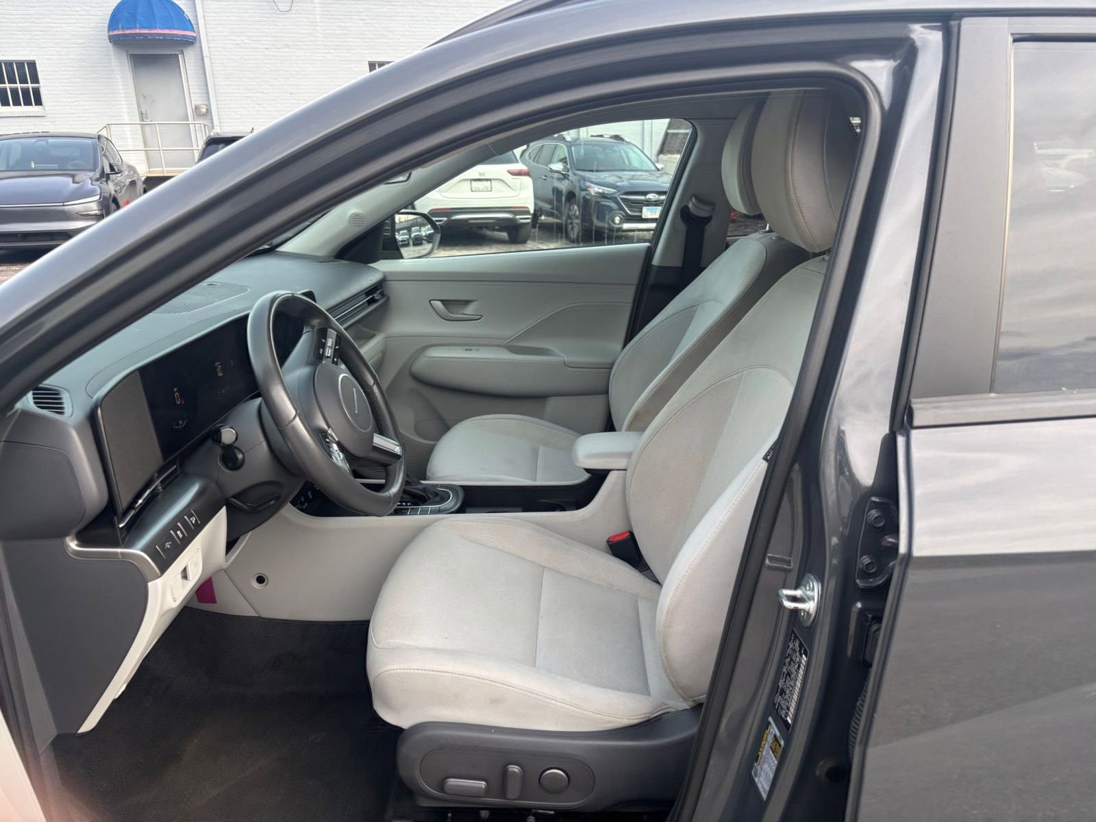 Used 2025 Hyundai Kona SEL image 25