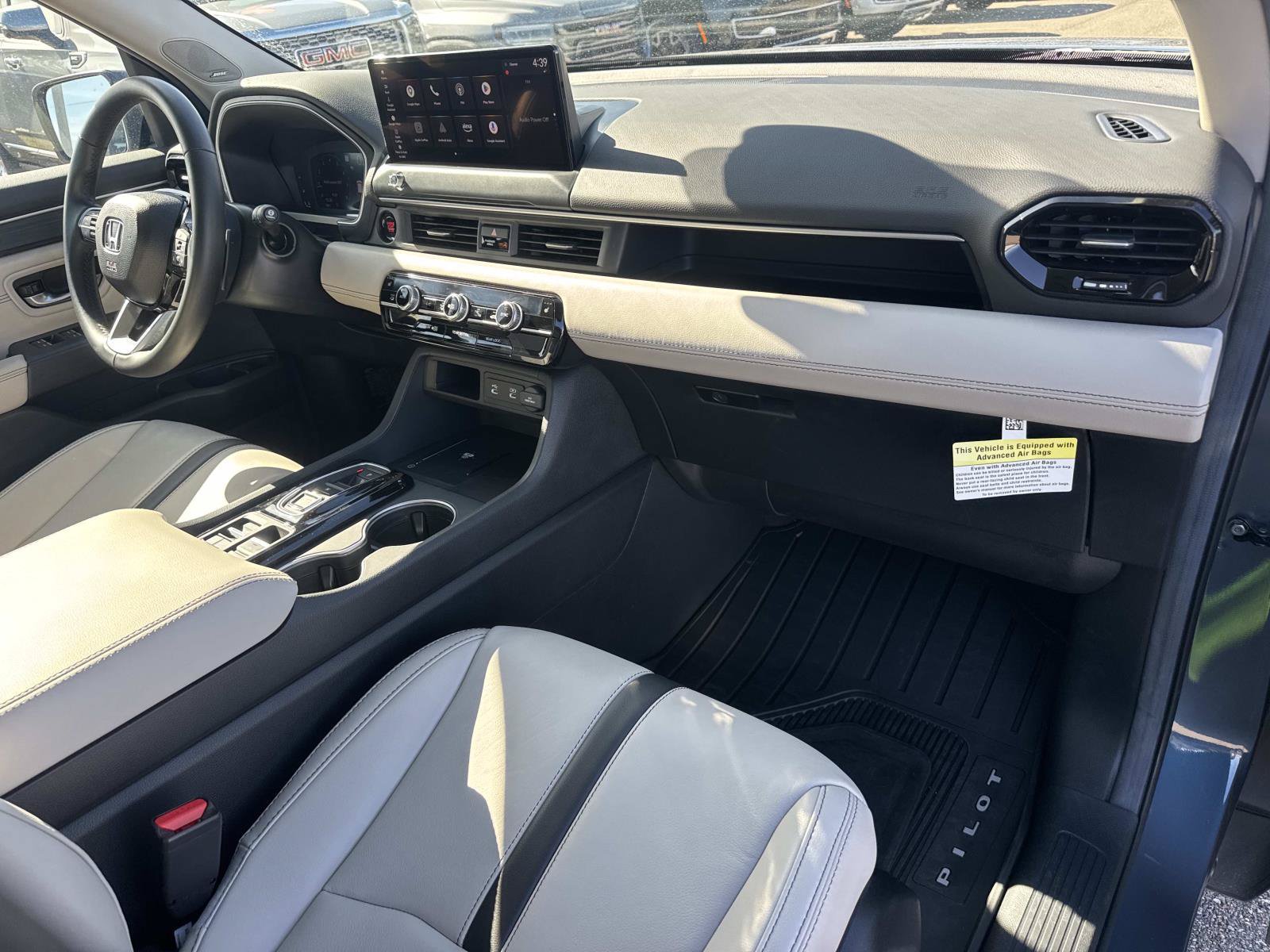 Used 2026 Honda Pilot Touring image 11
