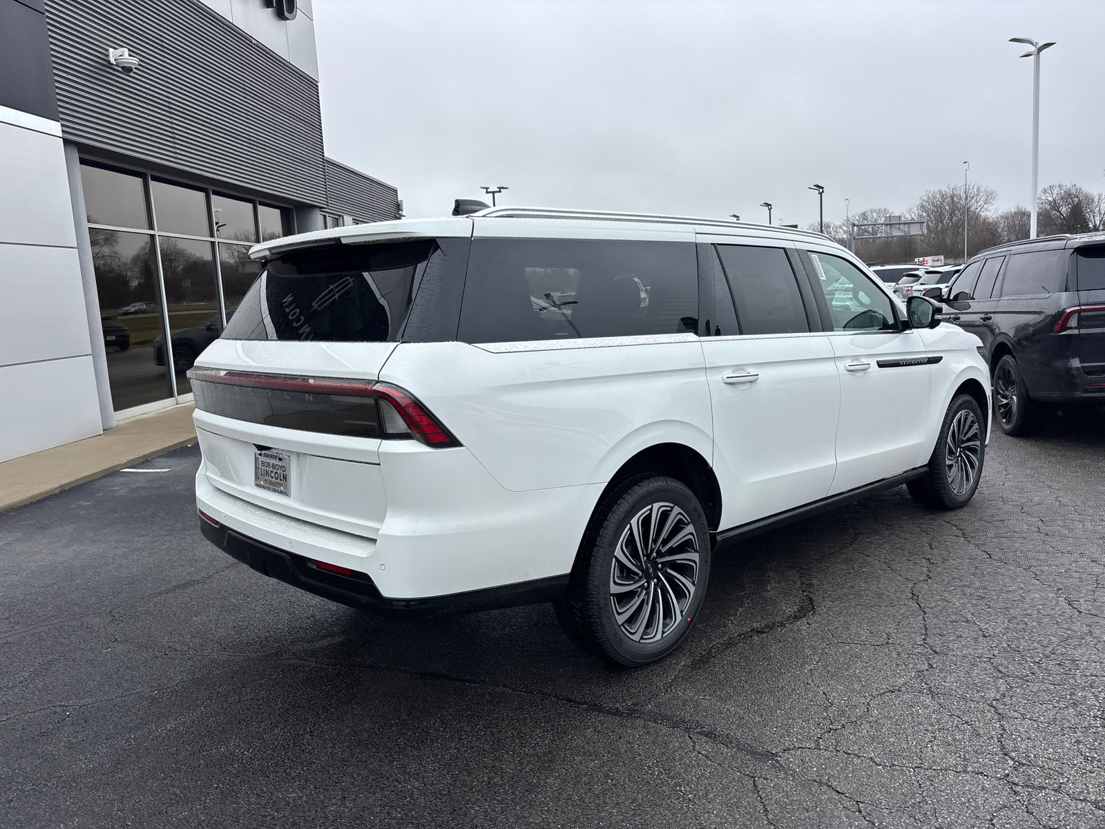 New 2026 Lincoln Navigator L Black Label AWD/4WD image 7
