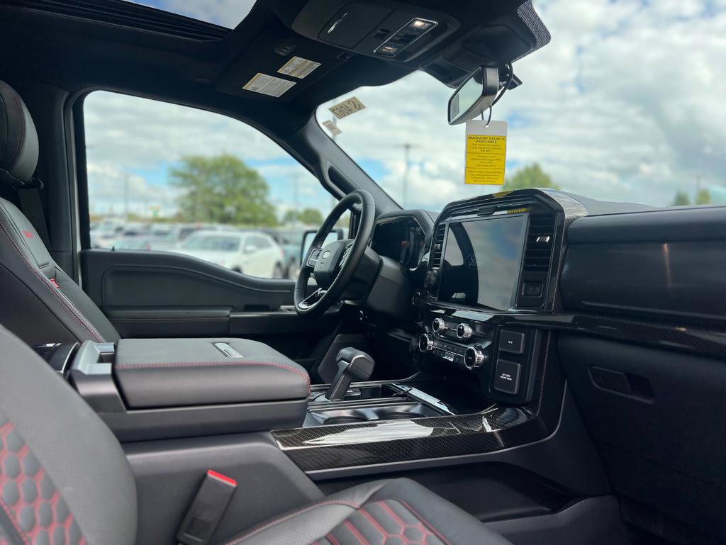 New 2025 Ford F150 Lariat w/ Equipment Group 501A Mid image 32