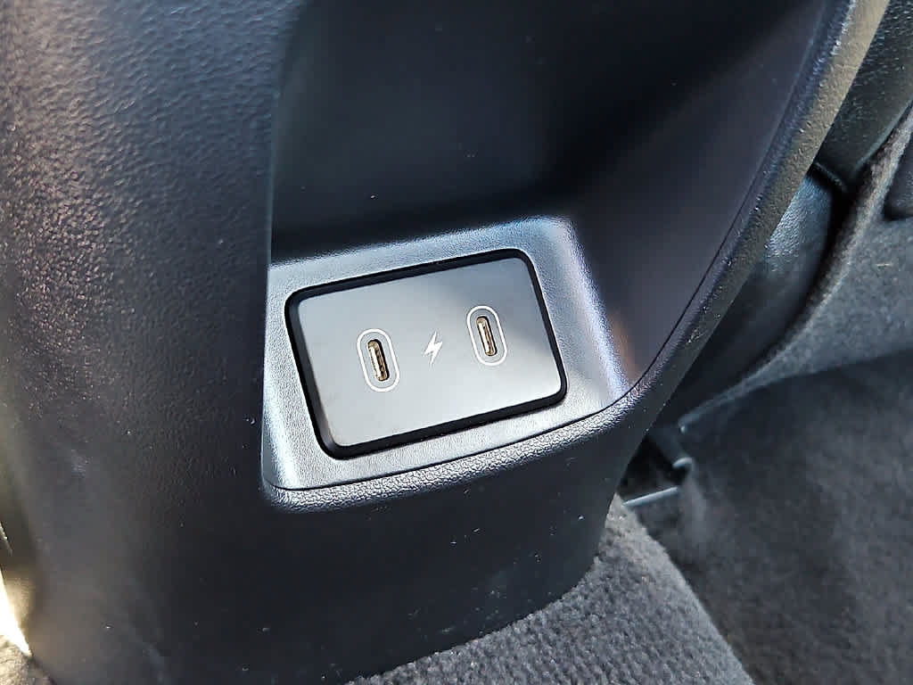 Used 2025 Hyundai Elantra Limited FWD image 28
