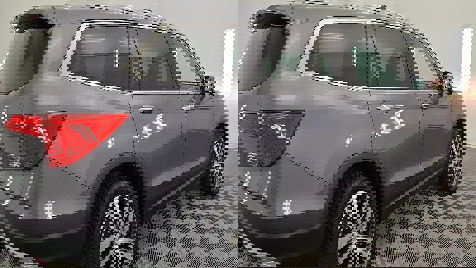 Used 2018 Honda Pilot Touring image 4