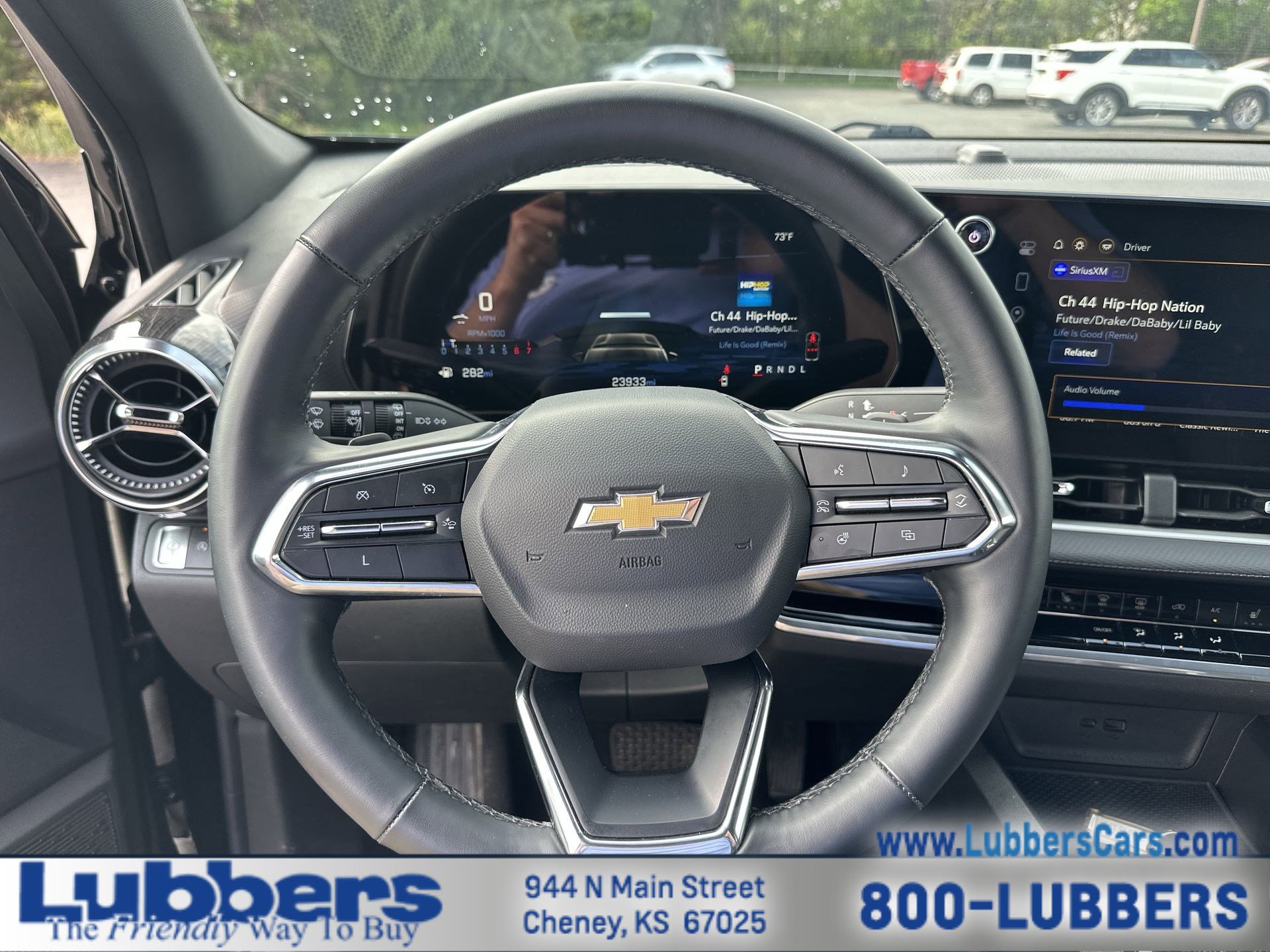 Used 2025 Chevrolet Equinox LT FWD image 13