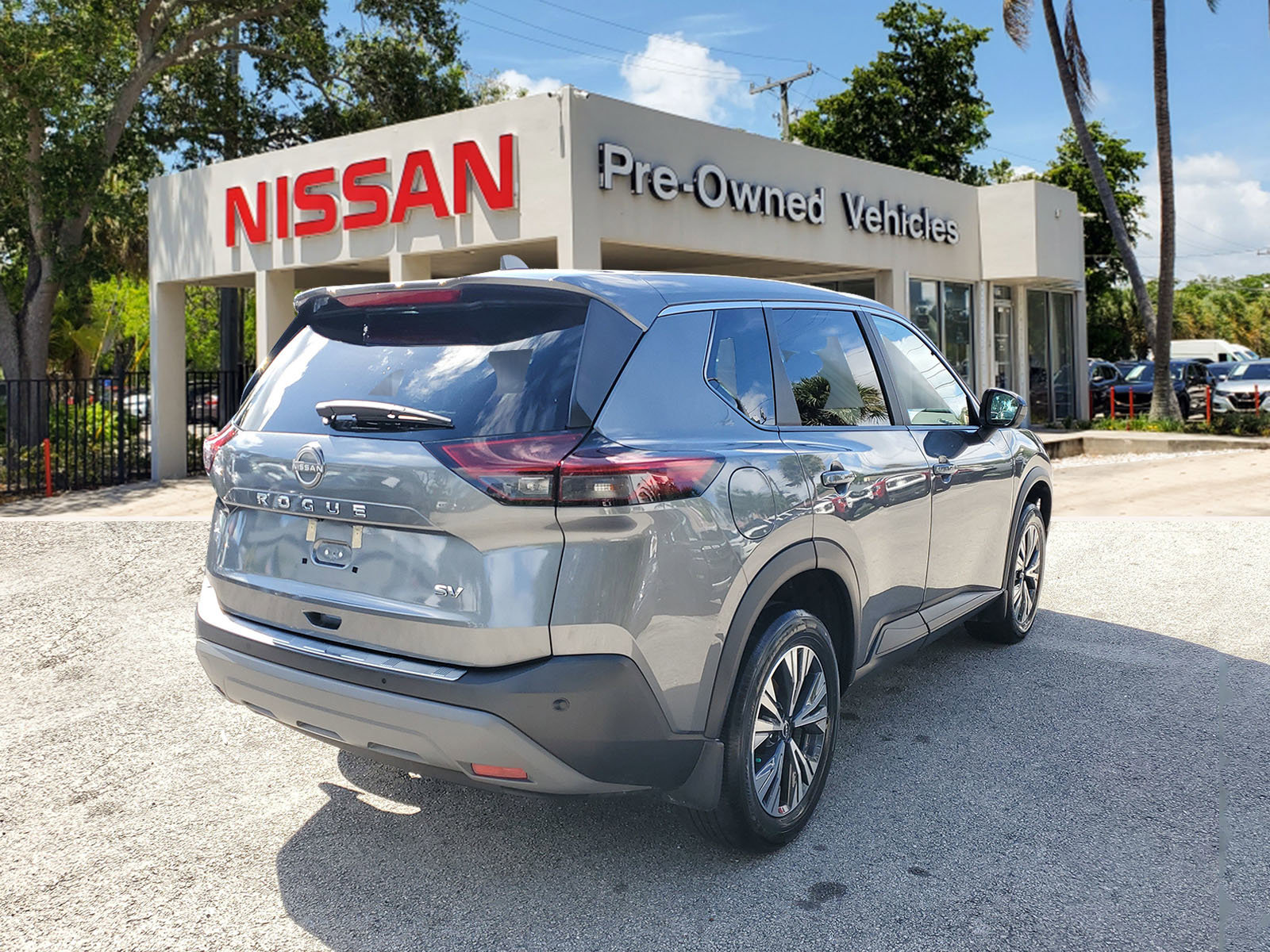 Certified 2023 Nissan Rogue SV image 4