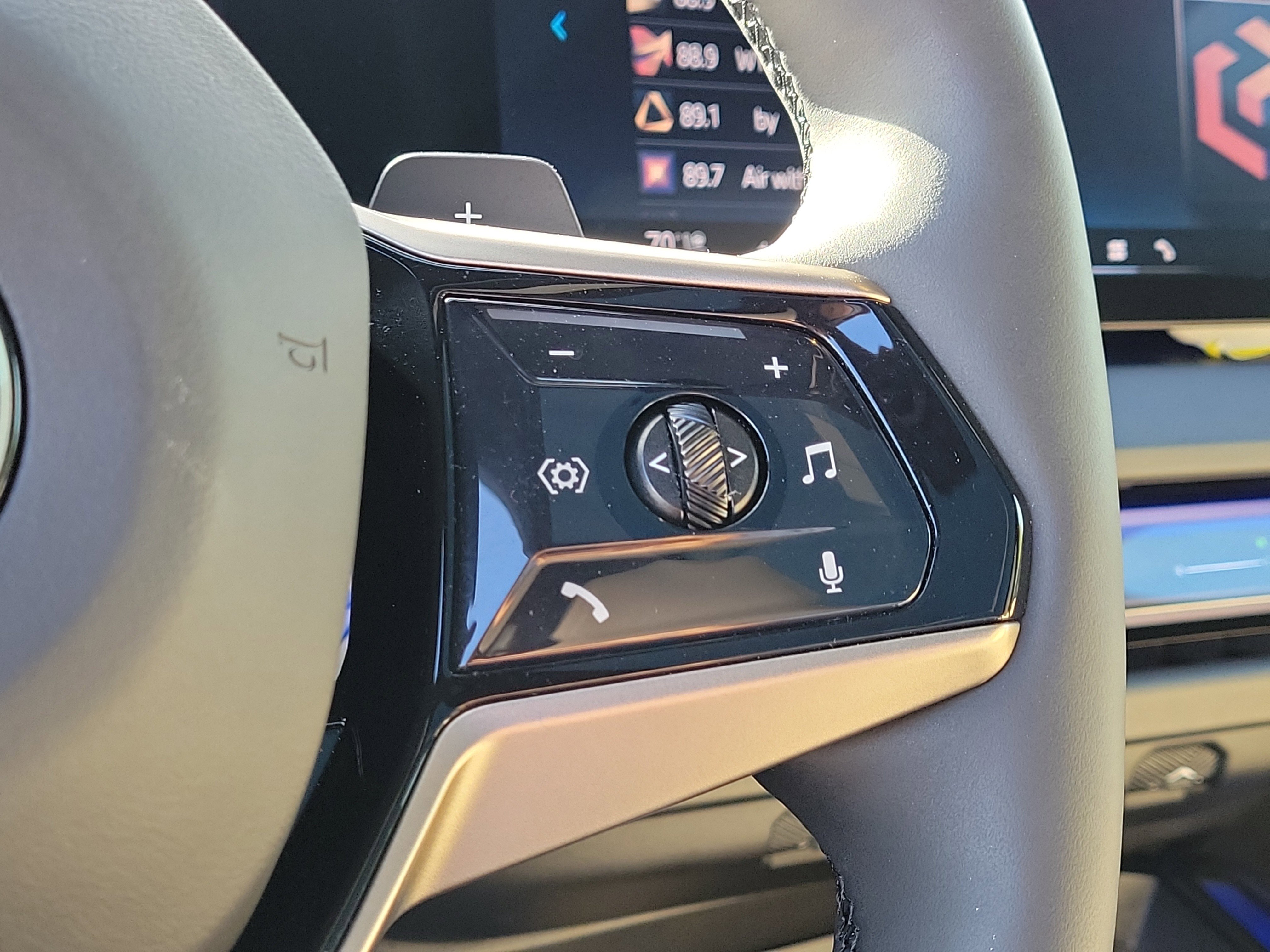 Used 2025 BMW X3 xDrive30i w/ Premium Package AWD/4WD image 30