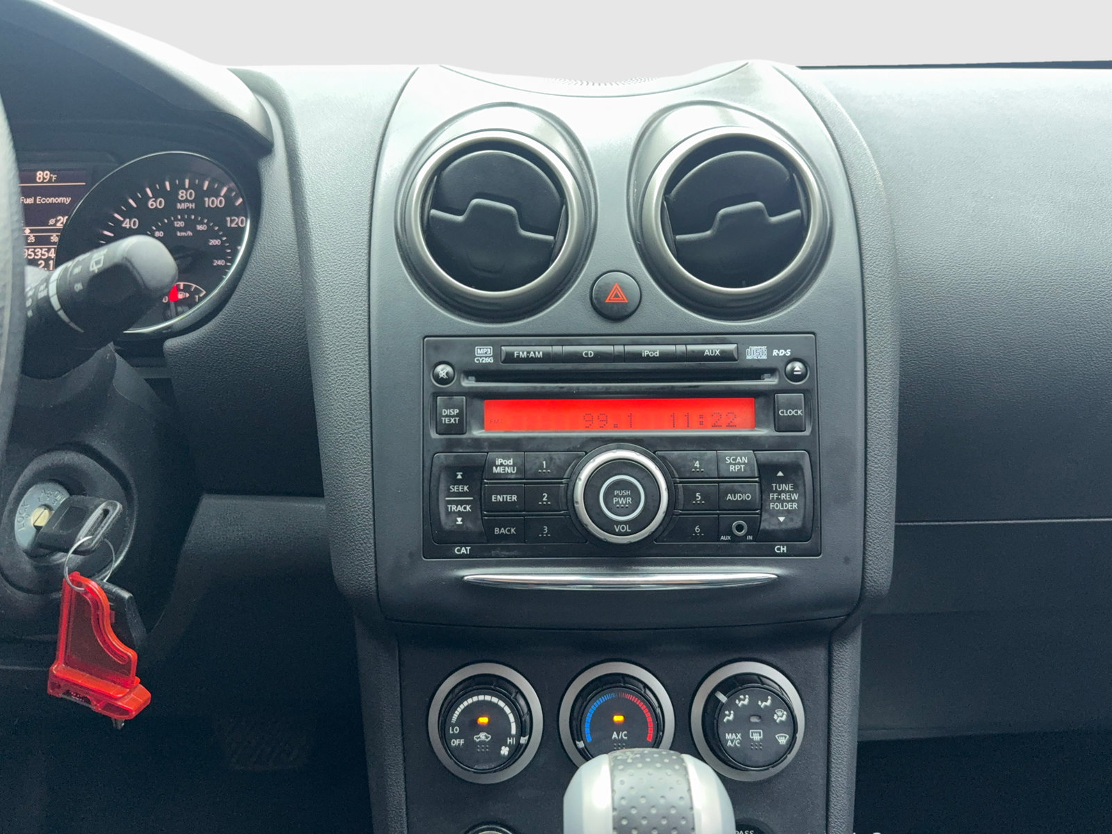 Used 2015 Nissan Rogue S FWD image 25