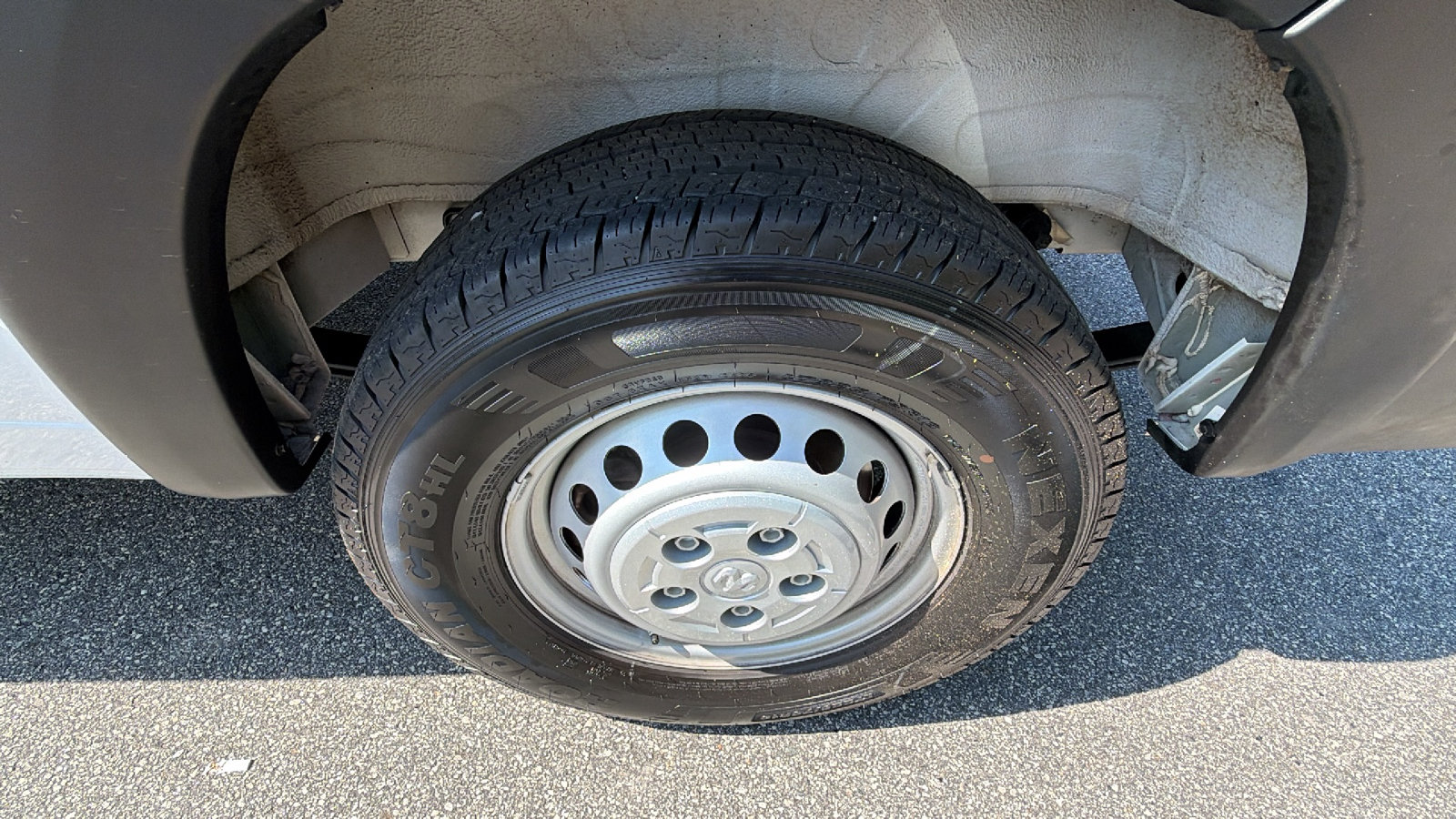 Used 2025 RAM ProMaster 2500 w/ Safety Group FWD image 12