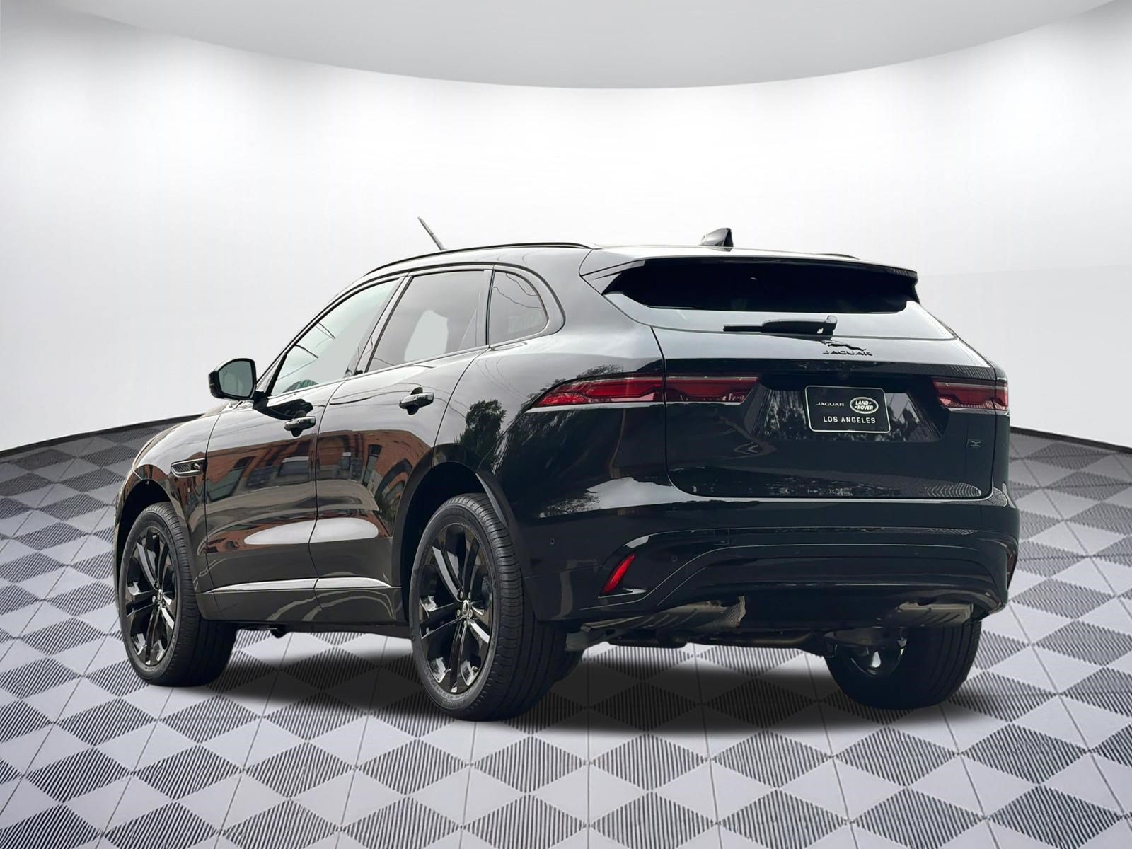 New 2026 Jaguar F-PACE R-Dynamic S AWD/4WD image 3