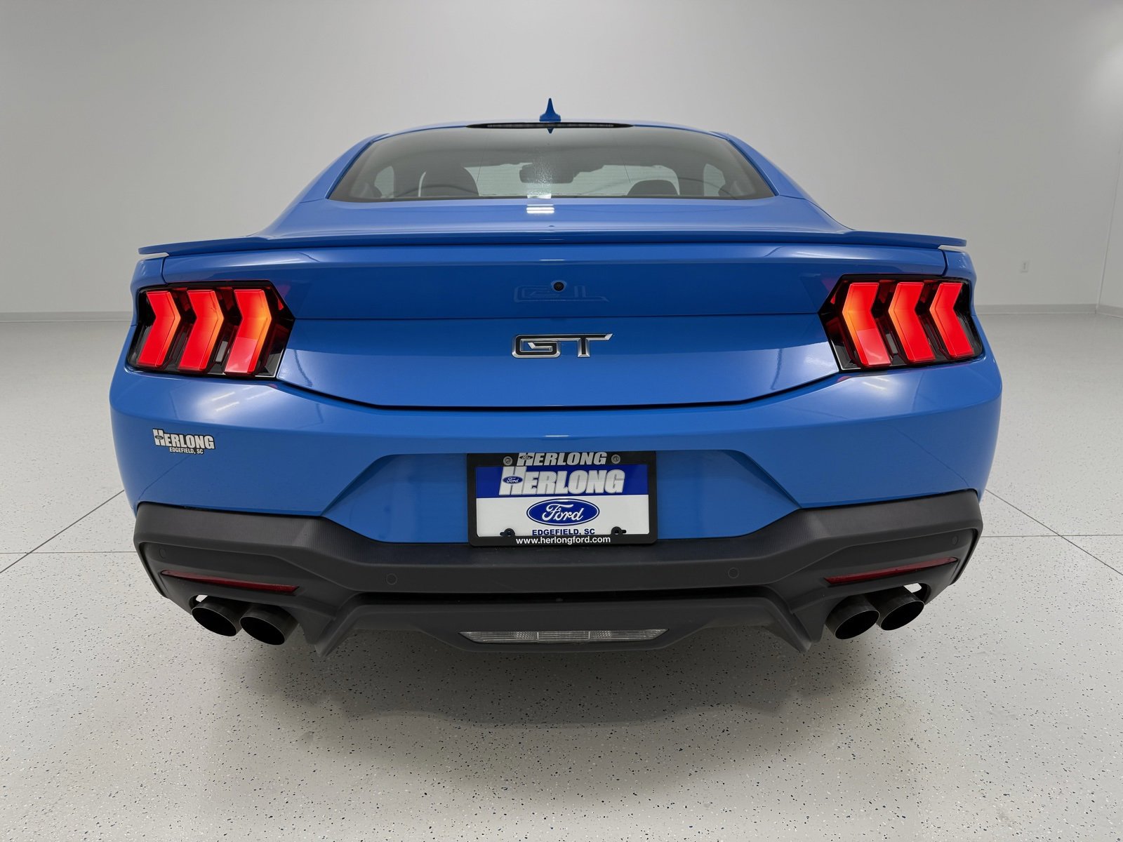 Used 2024 Ford Mustang GT Premium image 7