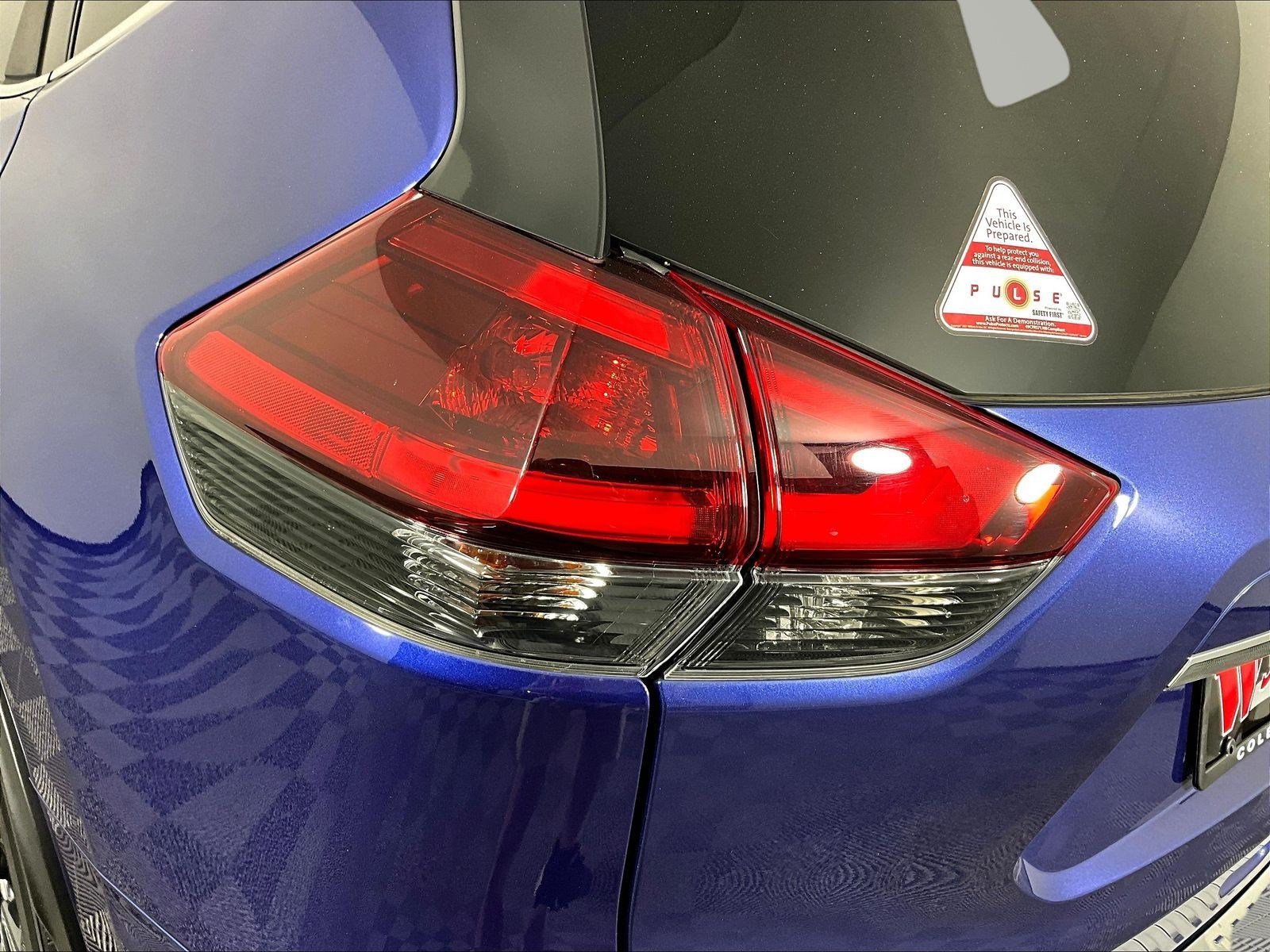 Used 2019 Nissan Rogue SV w/ Sun & Sound Touring Package AWD/4WD image 23