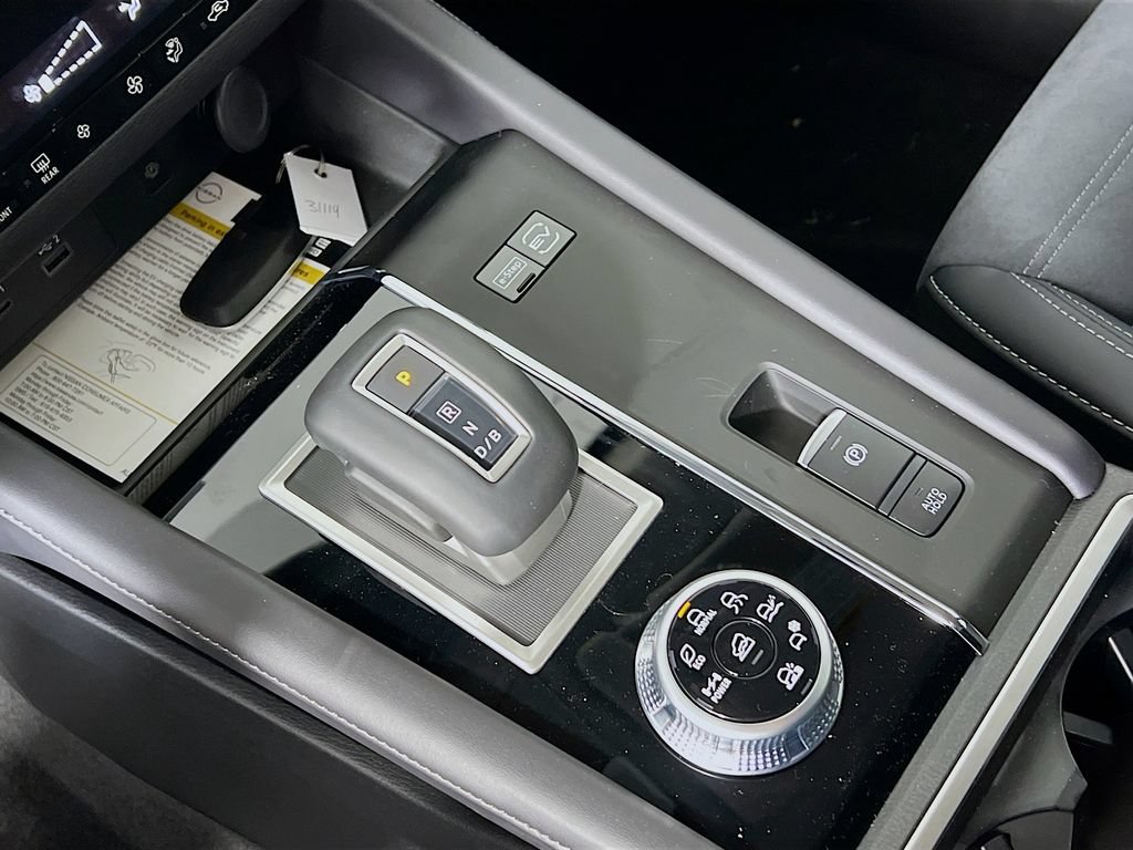 New 2026 Nissan Rogue SL AWD/4WD image 15